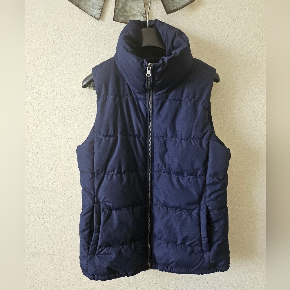 Old Navy Women's Blue Puffer Casual Travel Winter Outdoor Vest Size M.